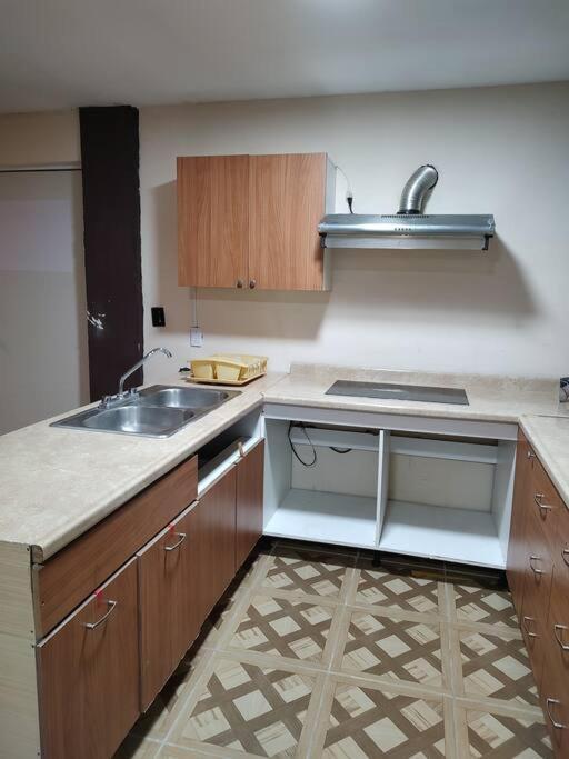 Departamento Amplio Con Cocina Y Bano Privado * Oaxaca
