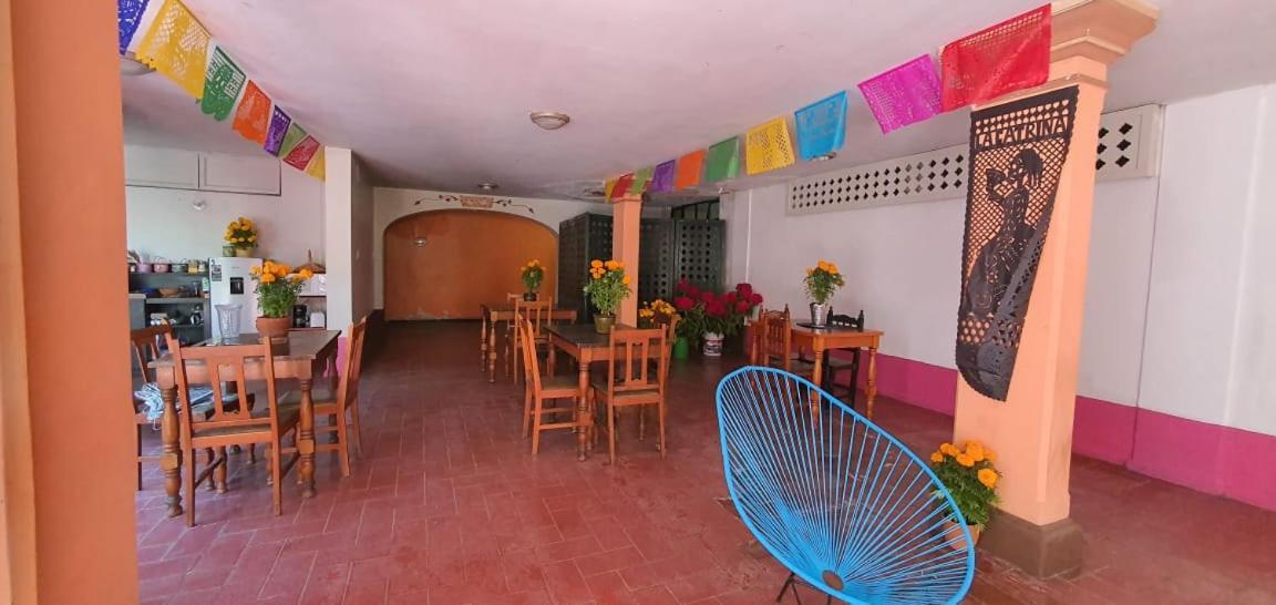 Casa California Centro Hotel