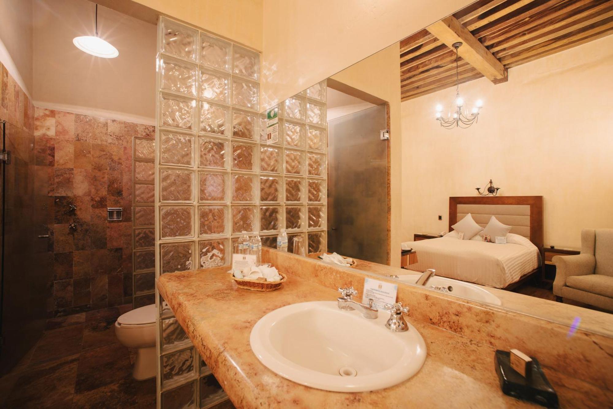 Casa Antigua Hotel 4*