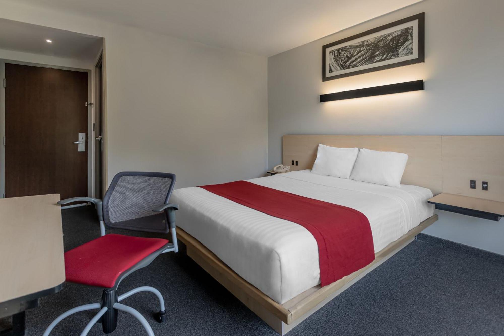 Express By Marriott Hotel 4*