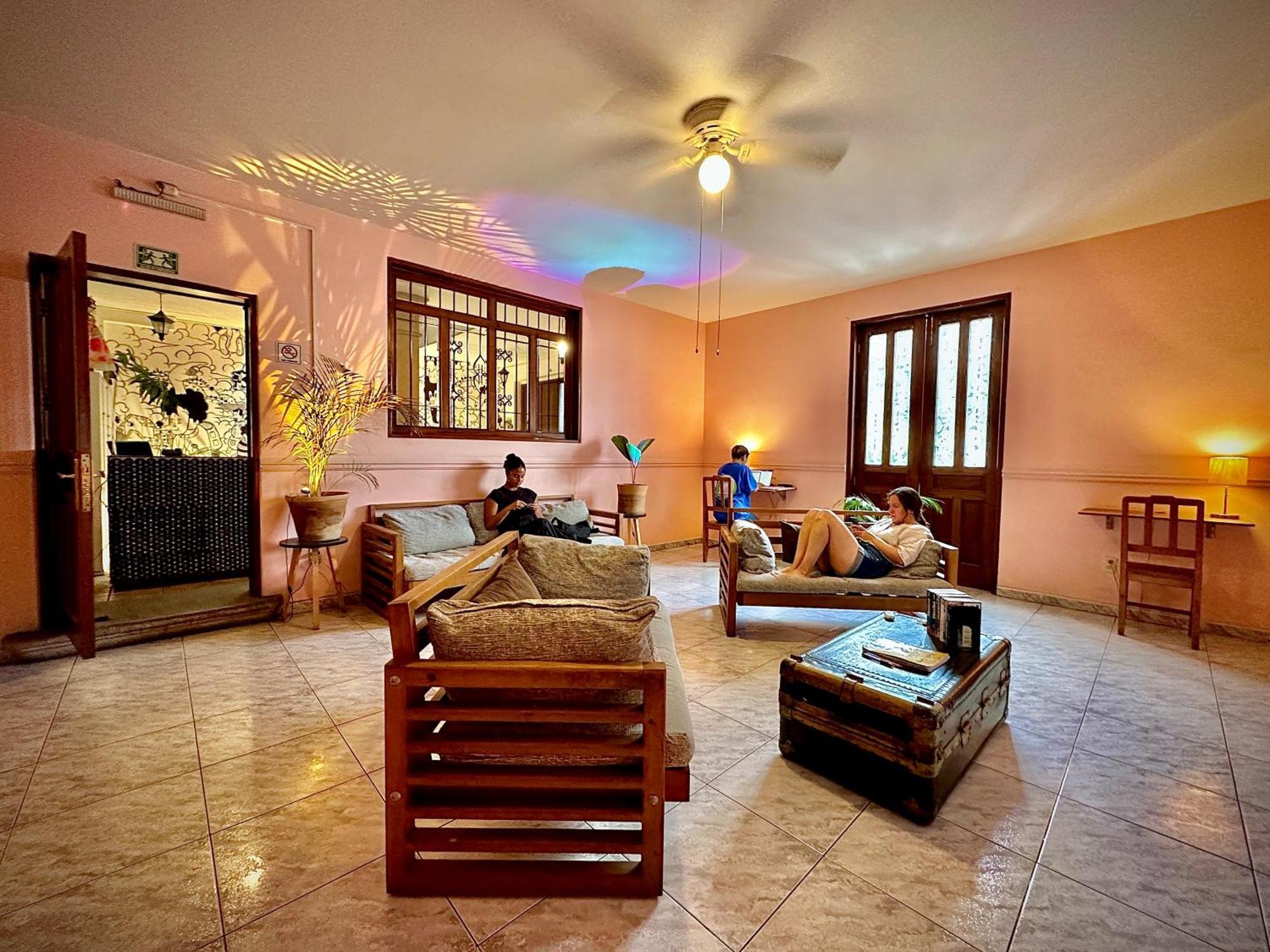 Hostal Central Oaxaca Pensión 2*