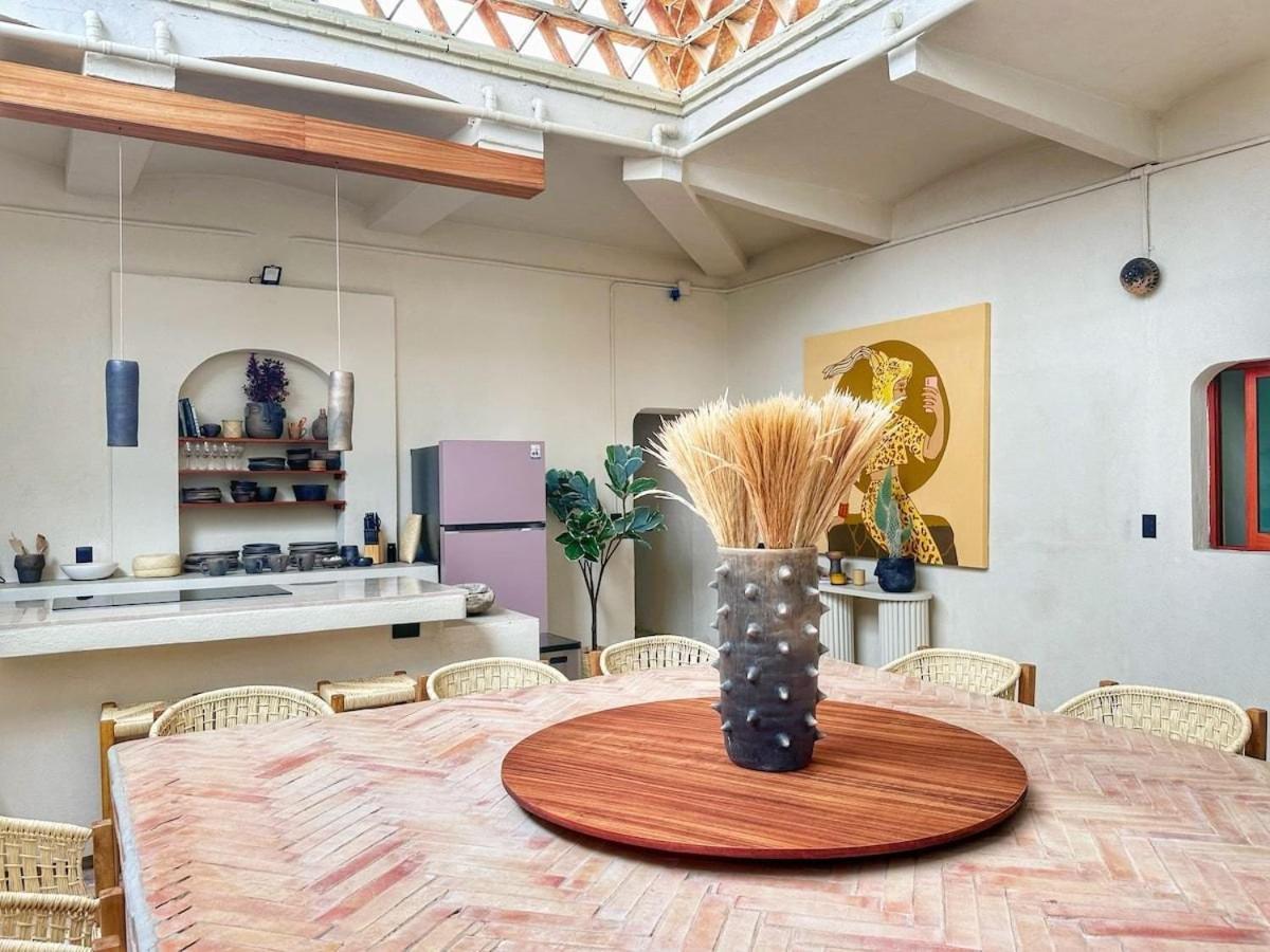 Casa Escorpion - - Handmade In - A/c - Patio - Rooftop - * Oaxaca
