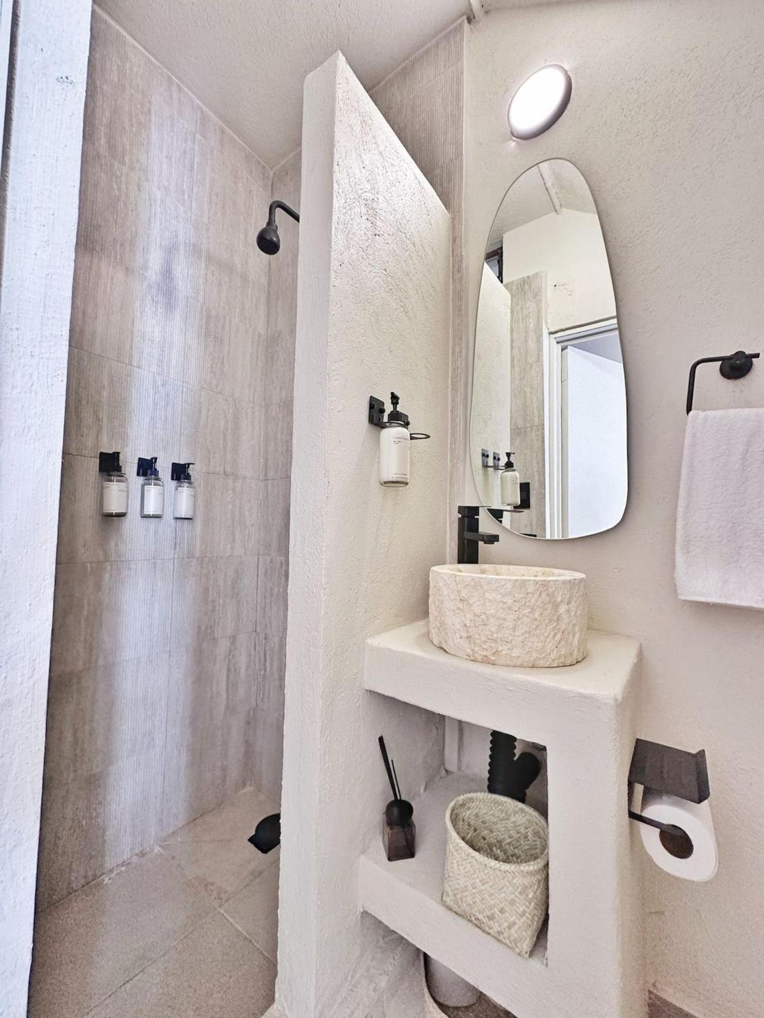 Сasa de vacaciones Casa Escorpion - - Handmade In - A/c - Patio - Rooftop - *