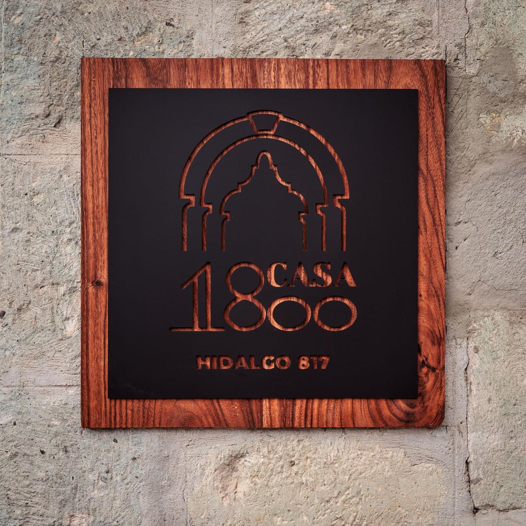 Casa 1800 Boutique Center Based *