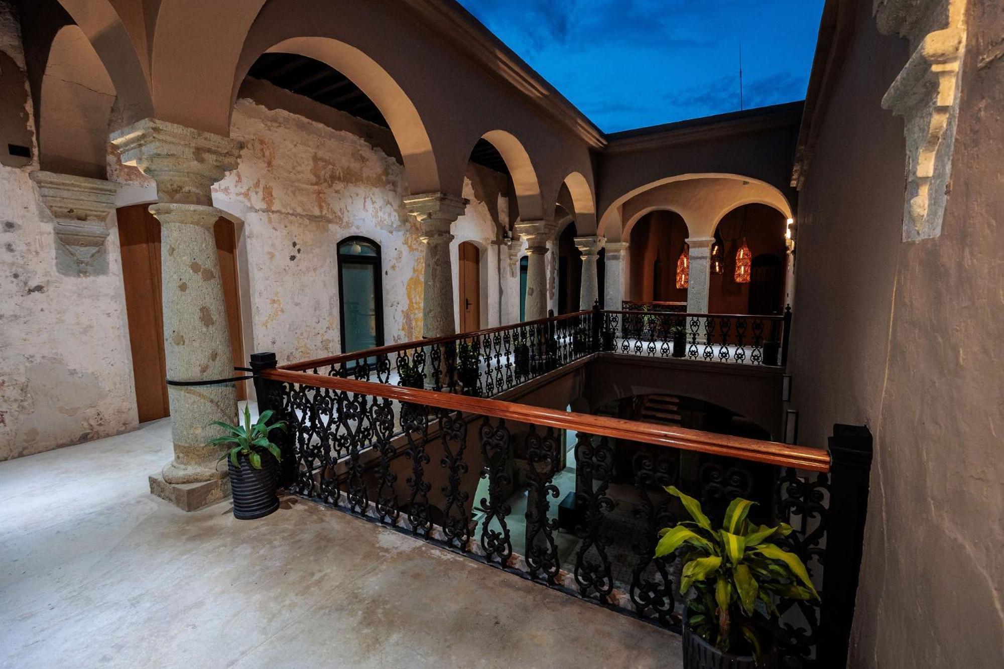 Hotel Casa 1800 Boutique Center Based