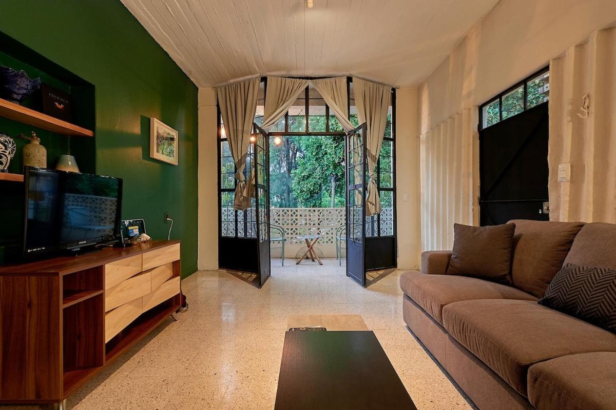La Mina Beauty Great Location & Comfort
