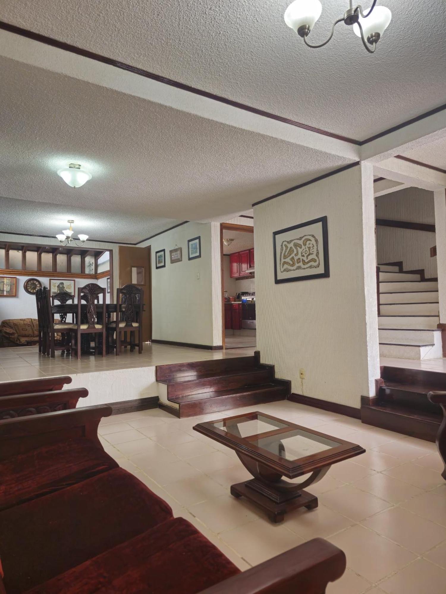 Casa En Zona Residencial * Oaxaca
