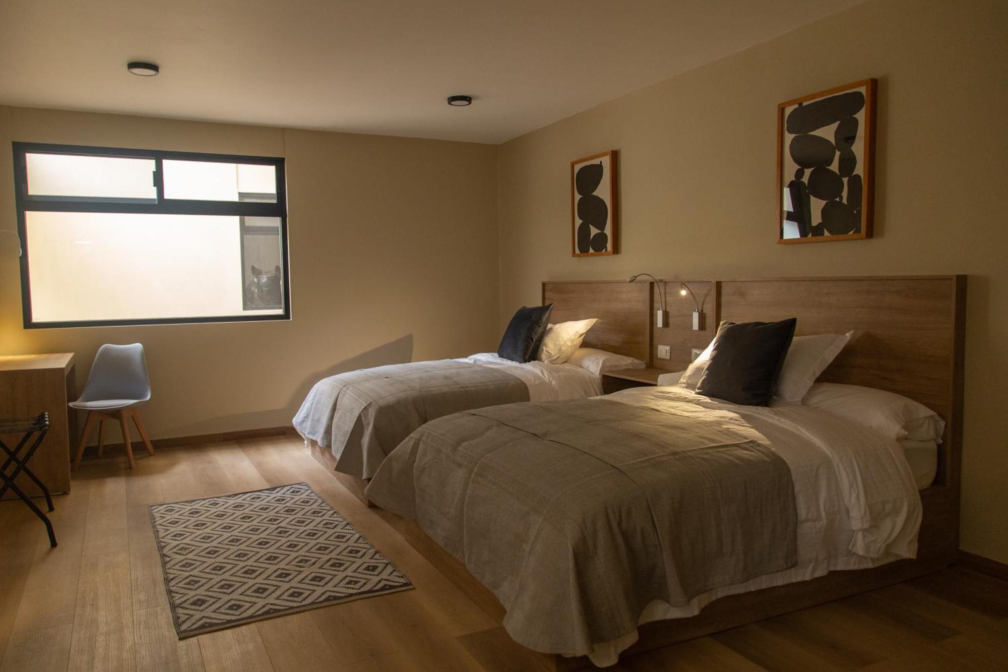 El Consuelo Hotel *