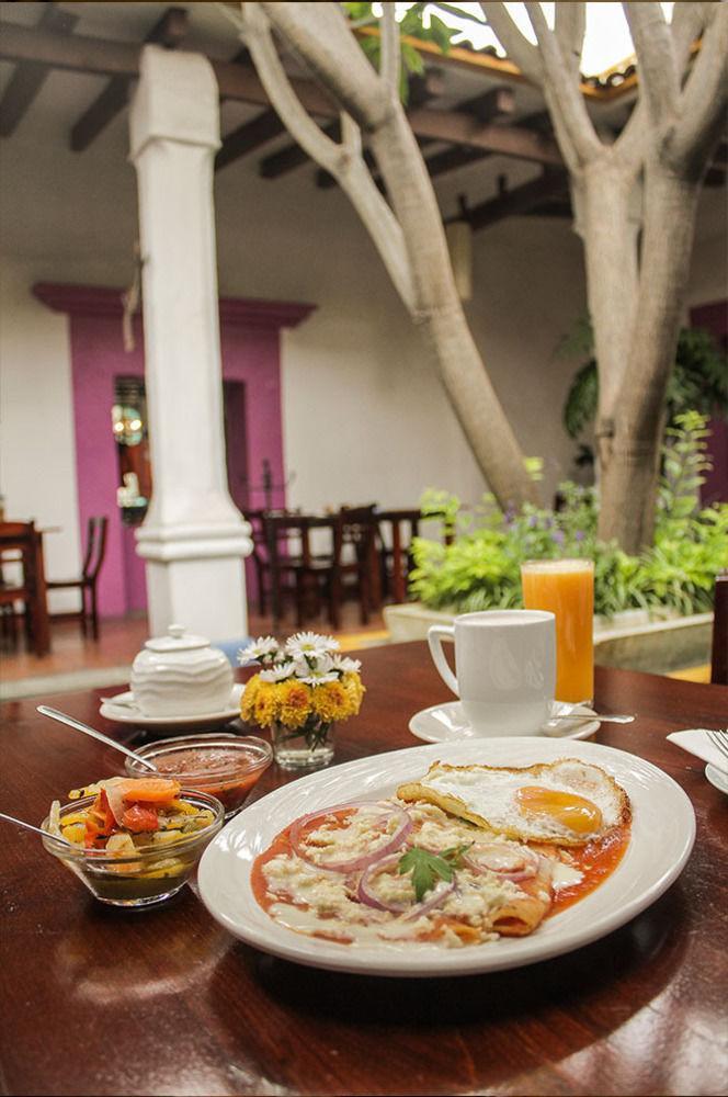 Hospederia La Reja Hotel