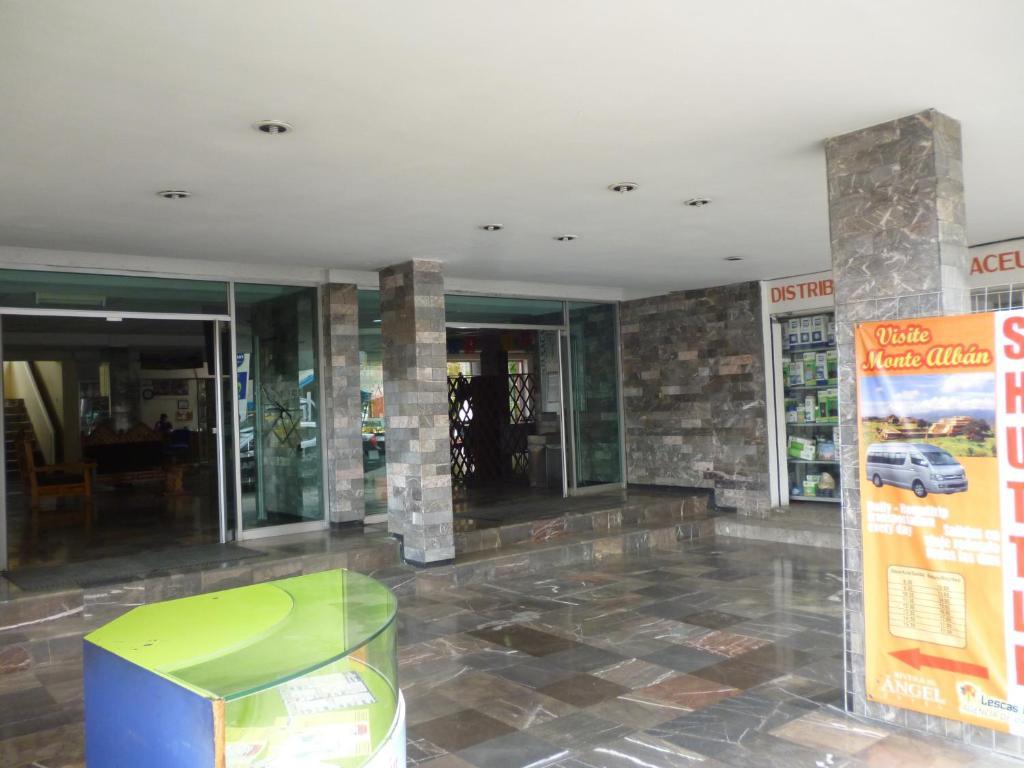 Rivera Del Angel 3*