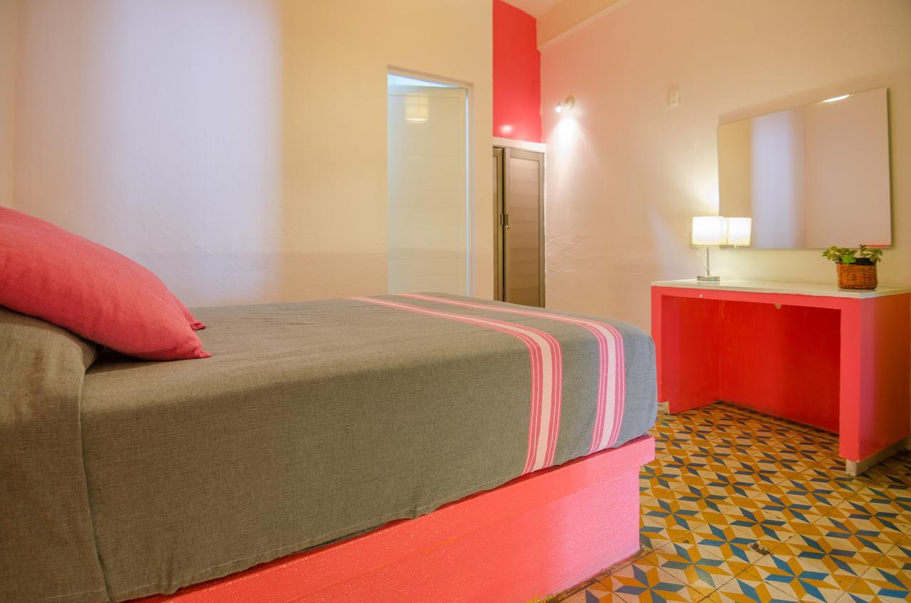 Casa De Don Pablo Hostel *