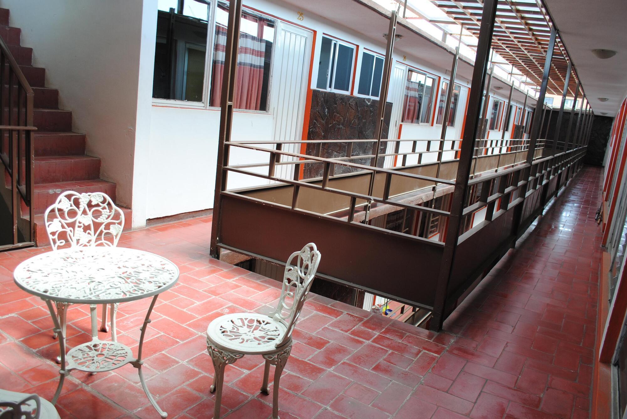Jimenez Hotel